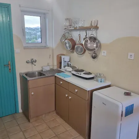 Arocaria - Peaceful *